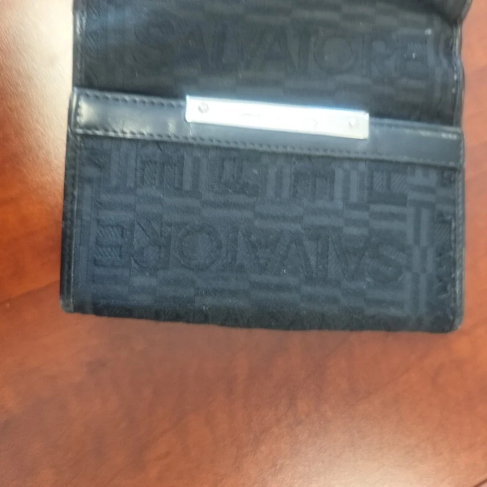 Salvatore Ferragamo Black Bifold Wallet‎ Logo Print Metal Plate Men's
